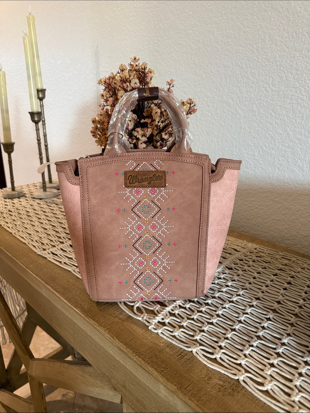 Wrangler Aztec Embroidered Floral Embossed Tote/Crossbody - Dark Pink
Regular - Picture 2 of 5